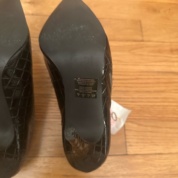 Unlisted Black Crocodile Pattern Ankle Boots Size 9 - Picture 12 of 12